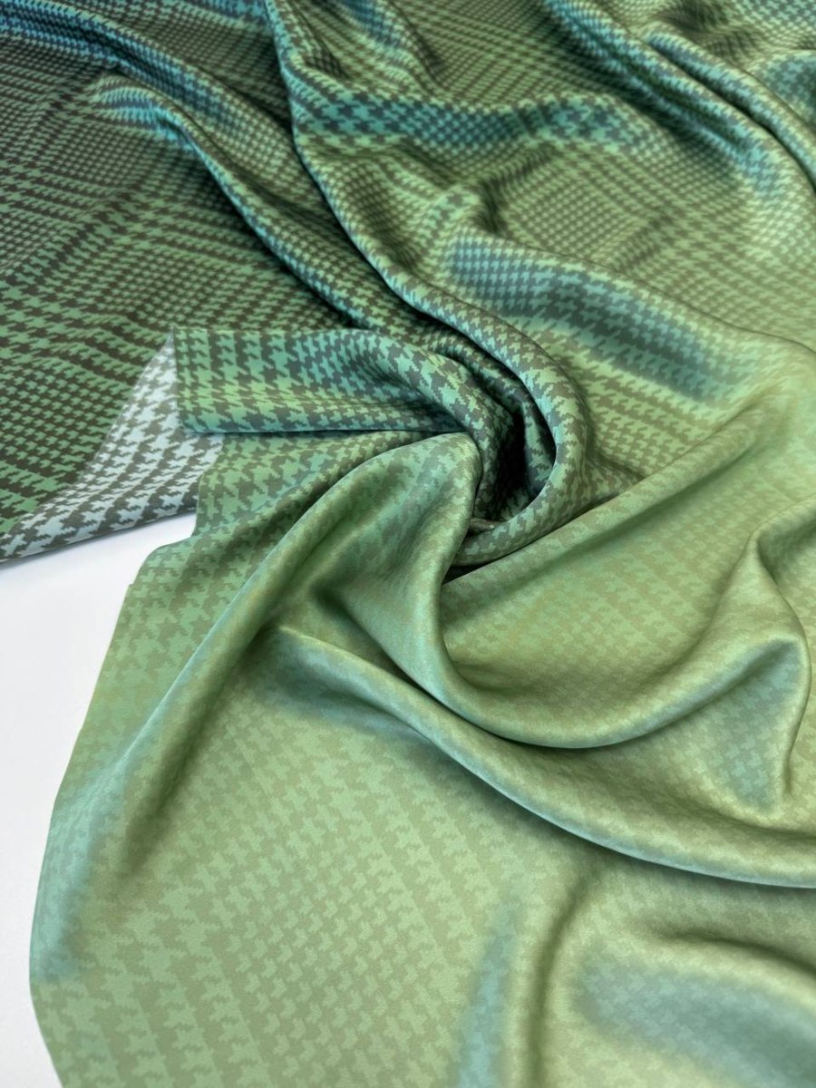 Натуральный шелк атласный для Mood Designer Fabrics, арт. 7404