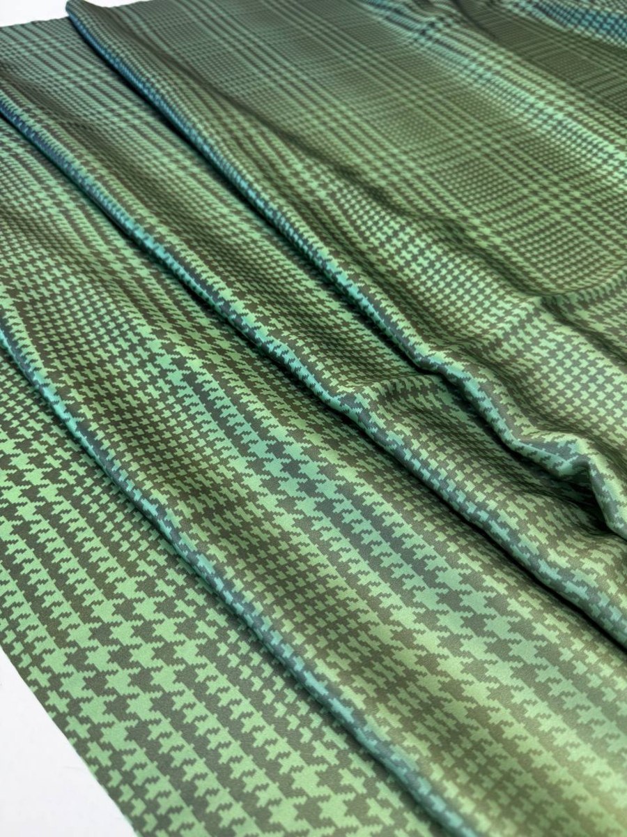 Натуральный шелк атласный для Mood Designer Fabrics, арт. 7404 — фото 5