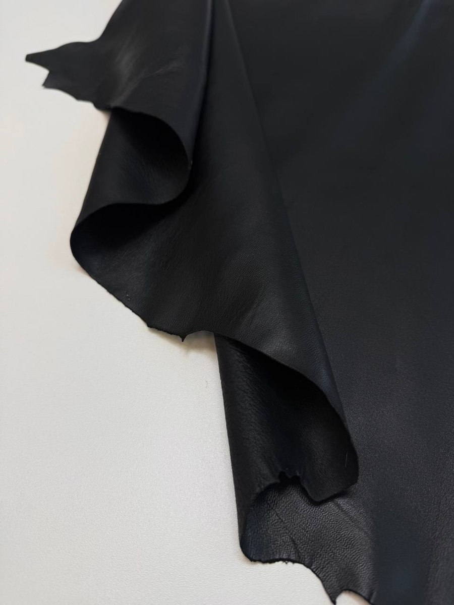 Натуральная кожа в шкурах (двухсторонняя) от Valentino, арт. Ш7522 — фото 4