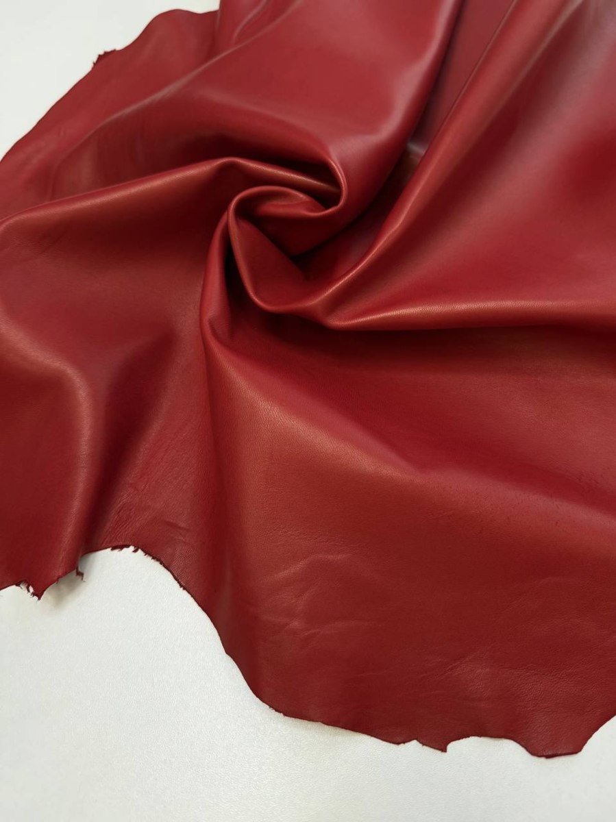 Натуральная кожа в шкурах от Valentino, арт. Ш7526