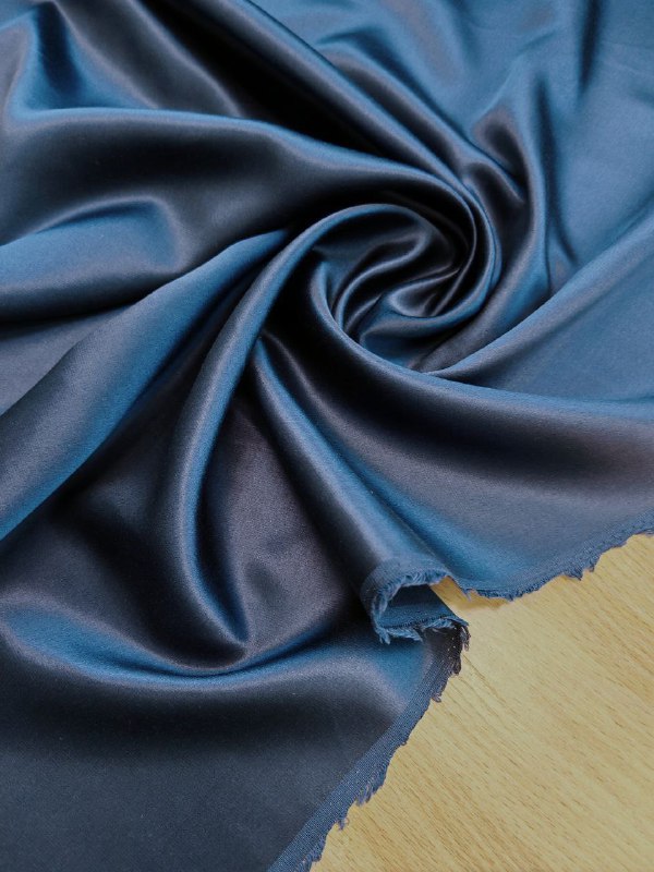 Натуральный шёлк, атласный от Etro, арт. 5645