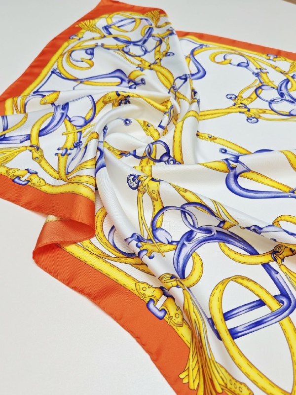 Платок от Hermès, арт. 6675