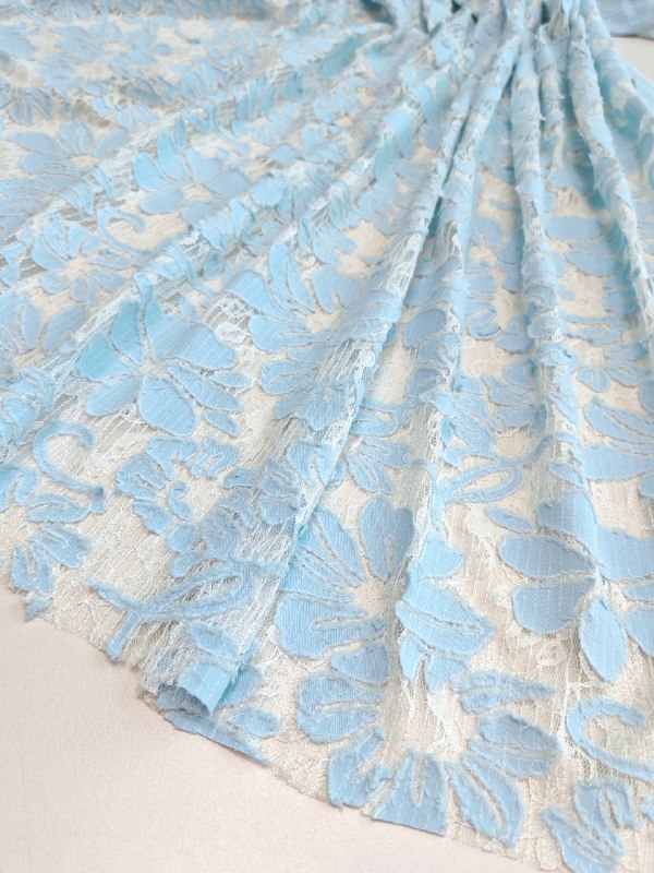 Вышивка - аппликация на кружеве, арт. 7191