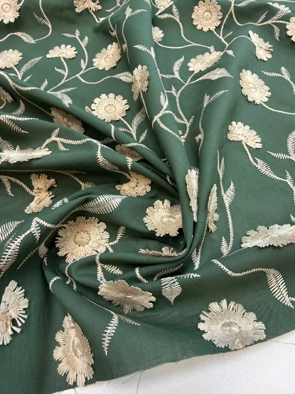 Вышивка 3D на хлопке, арт. 7212